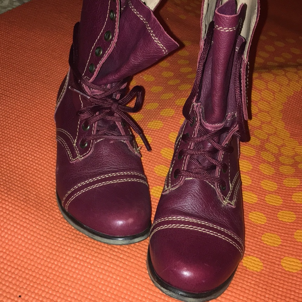 LEATHER STEVE MADDEN TROOPA Combat style boots!